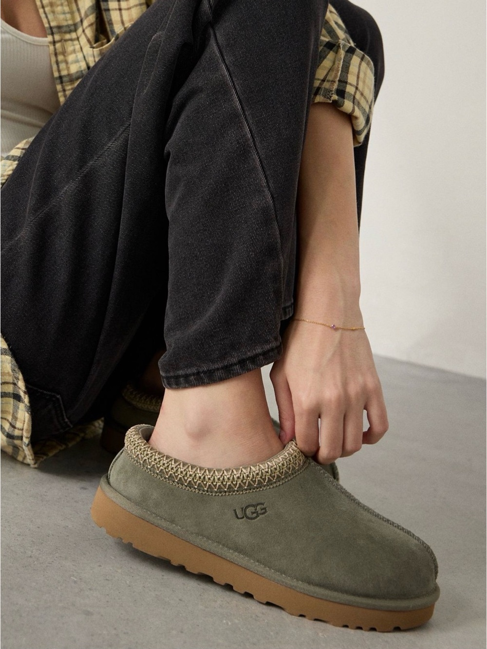 UGG Women's Tasman
Suede Slippers, moss green, SOLD OUT NWT